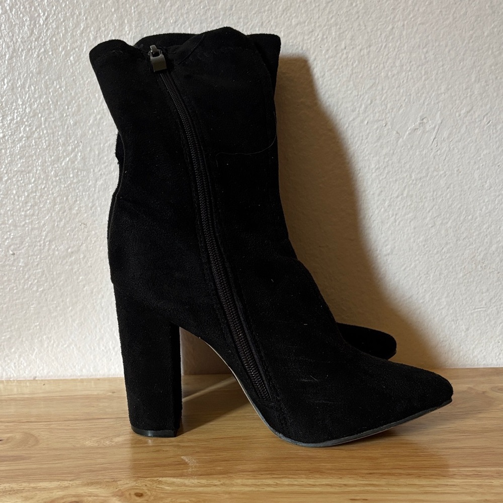 Women's Black Suede Pointed Toe Block Heel Ankle Boots Zip Up